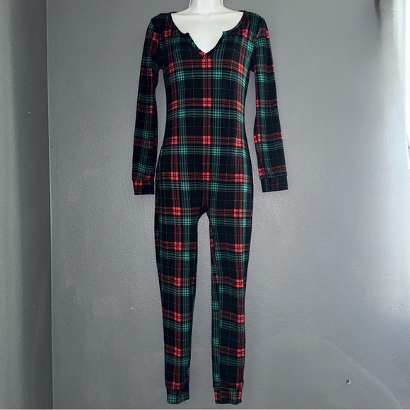 Shosho Women’s Checkered Gingham Red Long Sleeve Pajamas Medium - Picture 2 of 7